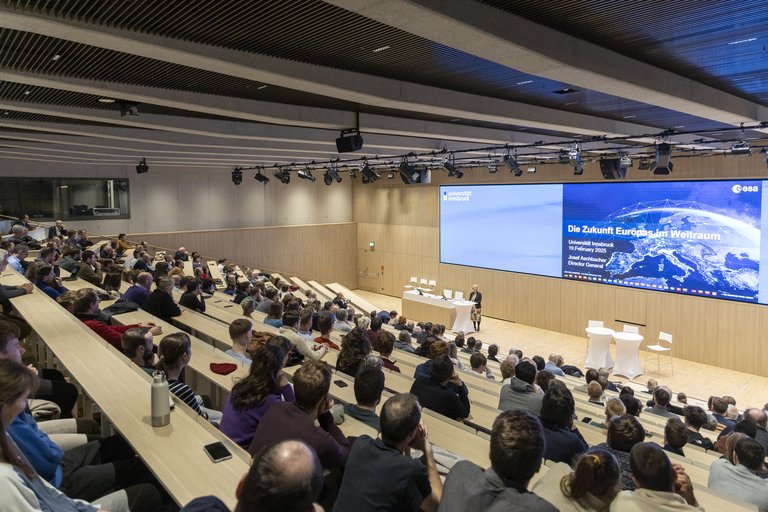 Fotos von verschiedenen Personen