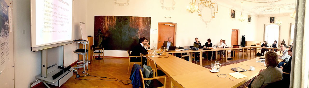 Menschen in einem Konferenzraum