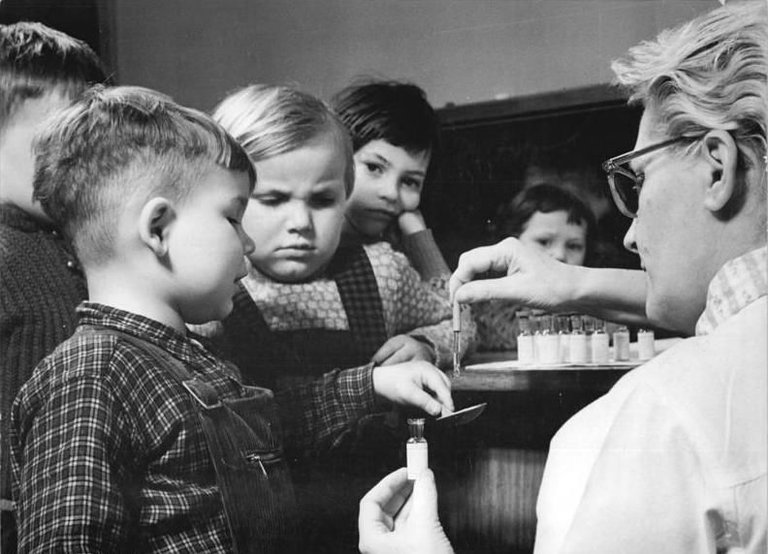 Kinder die geimpft werden